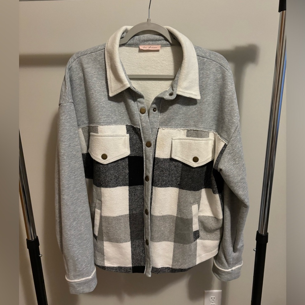 Two tone Soft Shacket - size L